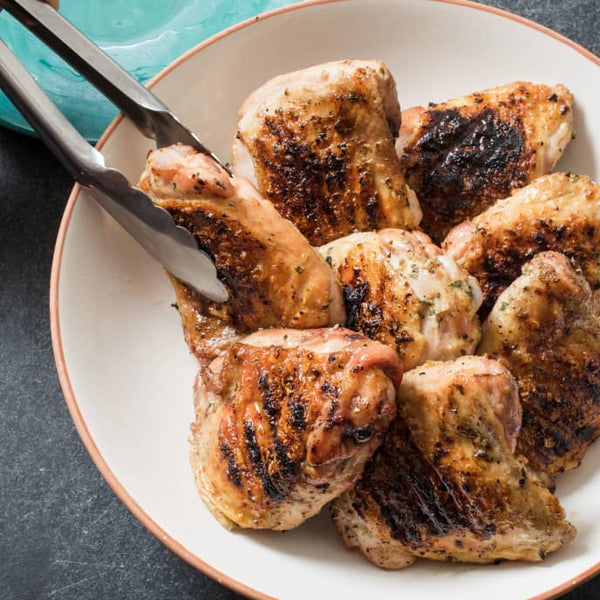 Grilled boneless and skinless chicken thighs (Pargit)